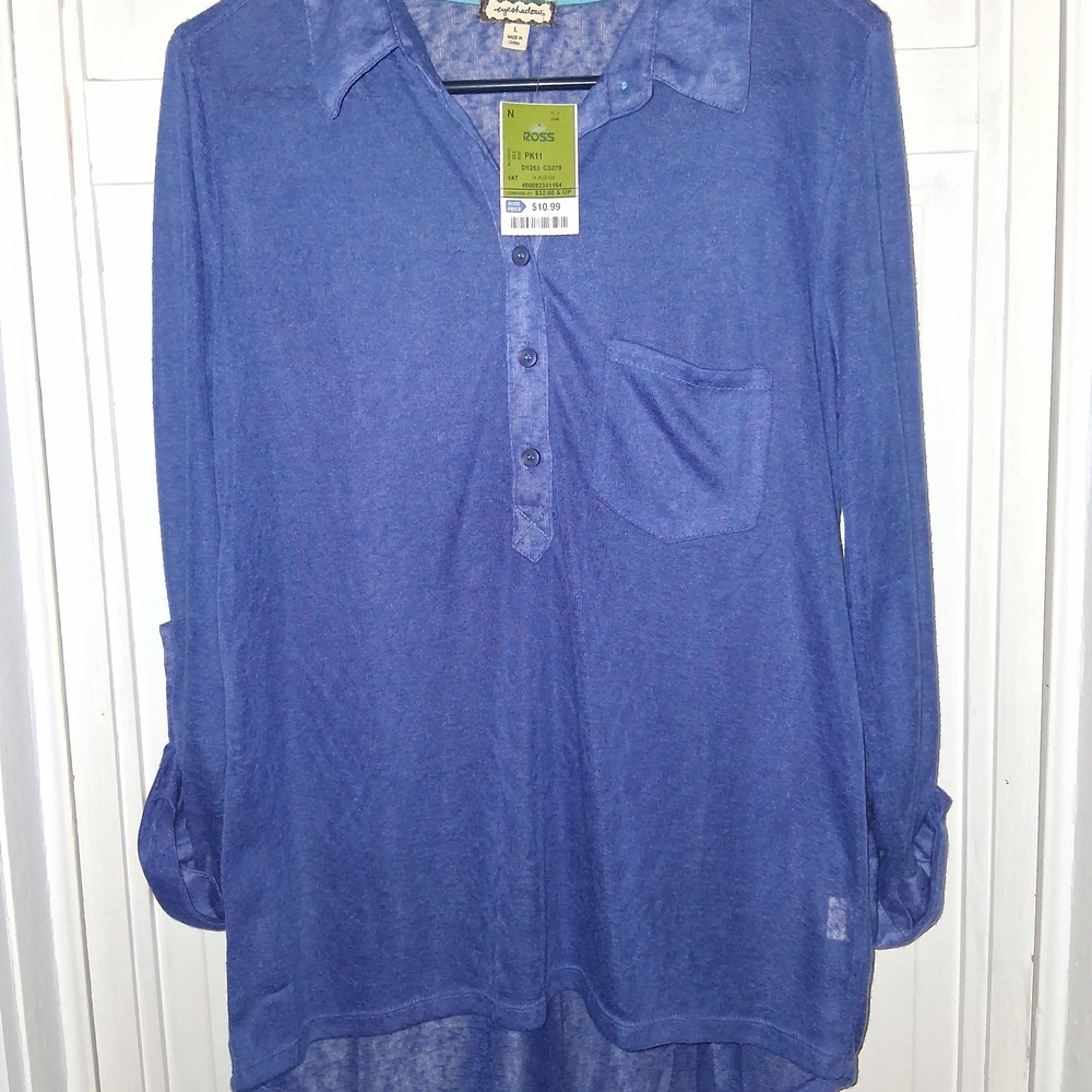 Eye Shadow Blue Tunic